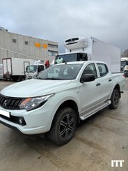 Voiture Mitsubishi L200 - 1